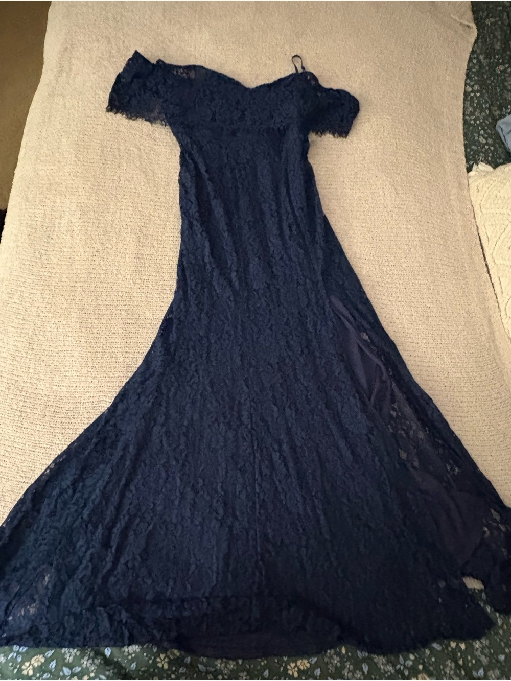 Lulu's Navy off-Shoulder Lace Maxi Dress